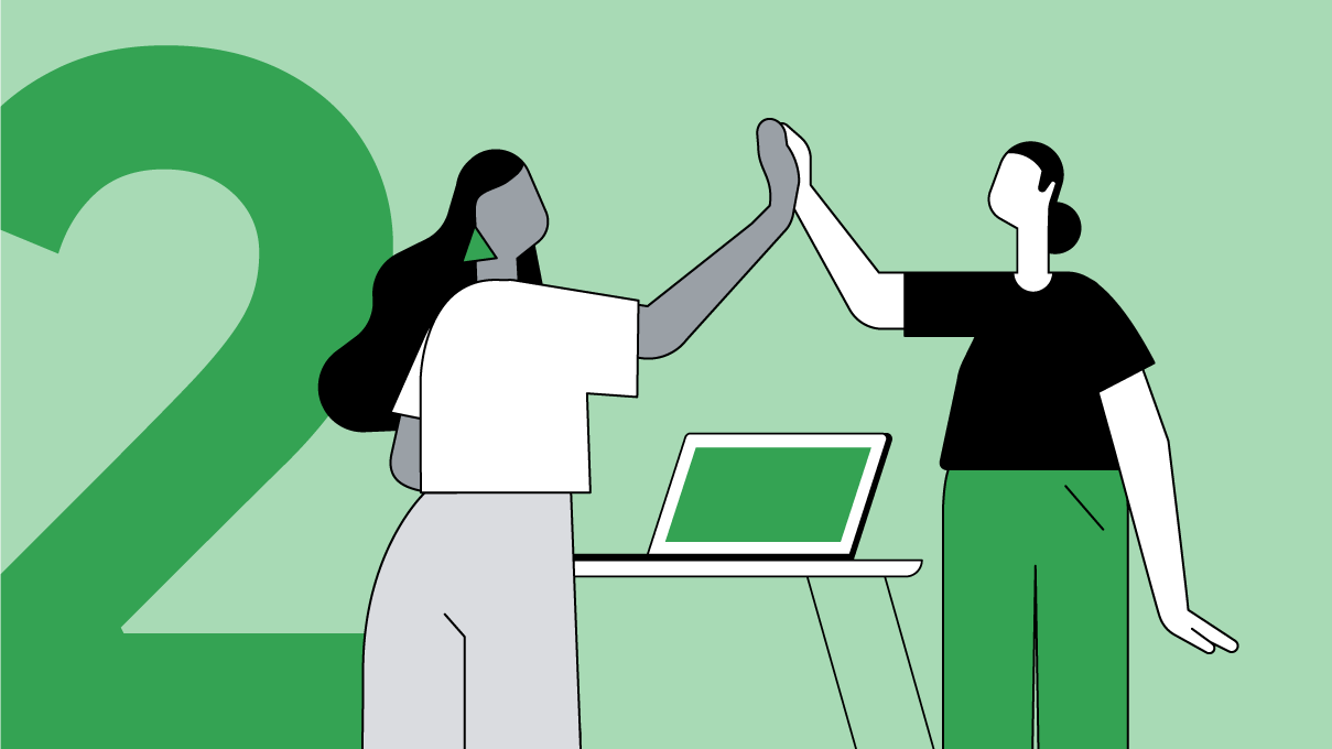 Die Grafik zeigt eine große zwei auf der linken Seite und zwei Frauen über einem Laptop in der Mitte. Die Grafk symbolisiert den Einsatz von Smart Bidding und Broad Match.