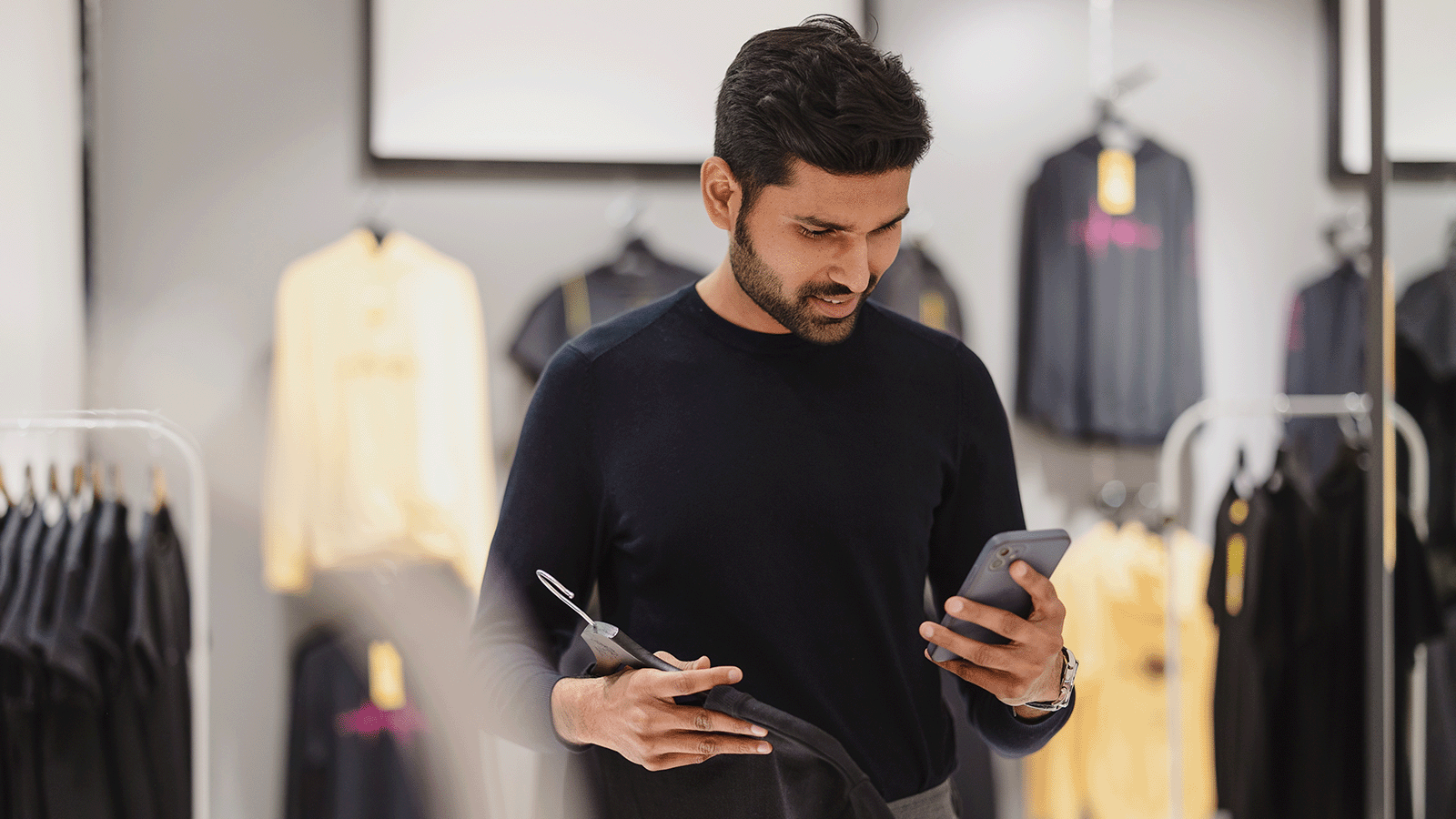 Achieving omnichannel retail success: 3 strategies for driving store sales_thumb-static