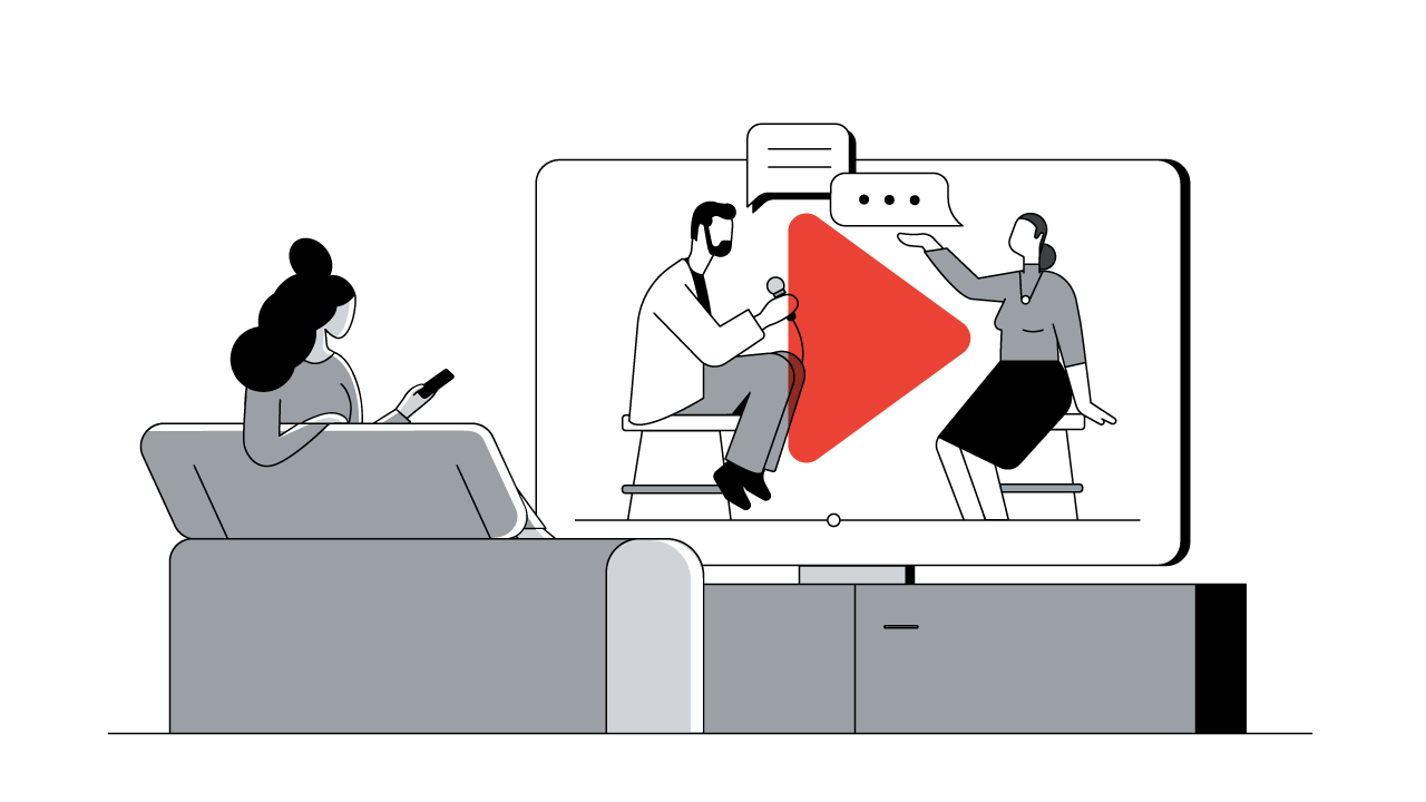 Vediamo una donna di spalle su un divano che guarda una TV in cui all'interno ci sono delle persone sedute che chiacchierano. In sovraimpressione si vede il logo YouTube.